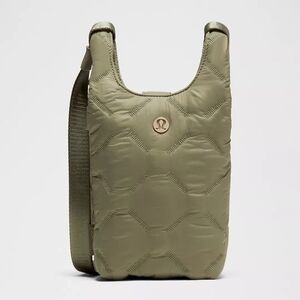 *NWT* LULULEMON Quilty Pleasures Phone Crossbody Bag 1L, Color - Bay Leaf